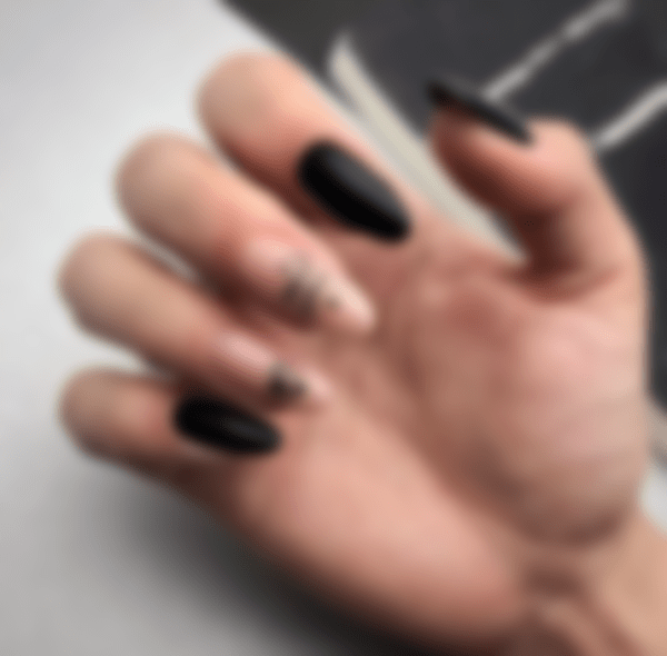 Дизайн ногтей на 8 марта 2020 - самый новый